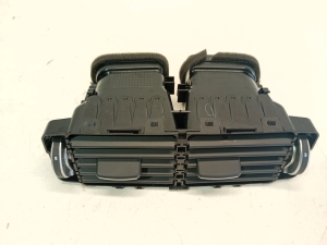   Dashboard air vent grilles  - GJ32014A22AA 