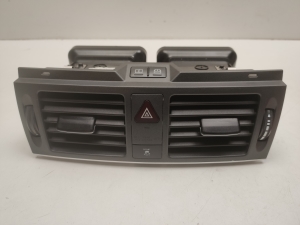 Mercedes Benz C-Class 204 (2007–2014) Dashboard air vent grilles A2048305854 - 5