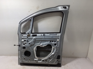 RENAULT Kangoo III (2021–2026) Priekšējās durvis 801002124R - 2