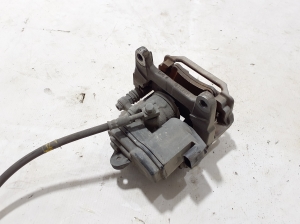 AUDI A6 C8 (2018–2025) Tagumine pidurisadul 8W0615403K - 2