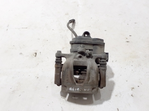 AUDI A6 C8 (2018–2025) Tagumine pidurisadul 8W0615403K - 3