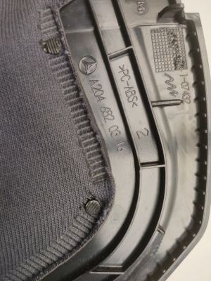 Mercedes Benz C-Class 204 (2007–2014) Stūres statņa apdare A2046820316 - 2