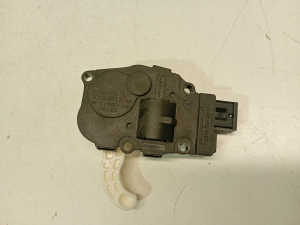 Jaguar XE (2015–2026) Salongi soojenduse klapi mootor 412650750 - 5