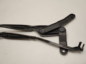 Mercedes Benz C-Class 204 (2007–2014) Esiklaasi puhasti hoob A2048201544 - 3