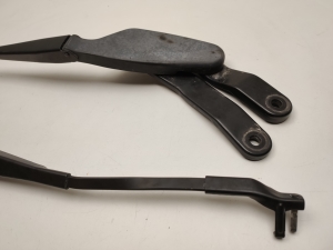 Mercedes Benz C-Class 204 (2007–2014) Esiklaasi puhasti hoob A2048201544 - 4