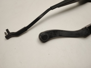 Mercedes Benz C-Class 204 (2007–2014) Esiklaasi puhasti hoob A2048201544 - 5