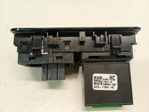 Jaguar XE (2015–2026) Other switch GX7311654HC - 5