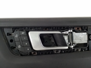 Porsche Cayenne (92A) (2017–2026) Front door panel - 4