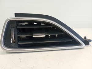 Jaguar XE (2015–2026) Dashboard air vent grilles HX73018B09AE - 3