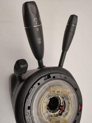 Mercedes Benz C-Class 204 (2007–2014) Lüliti ja selle osad A2044404002 - 3