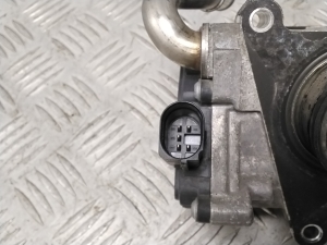 Volkswagen Passat B8 (2014–2023) EGR-klapp 04L131501R - 3