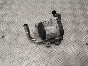 Volkswagen Passat B8 (2014–2023) EGR-klapp 04L131501R - 4