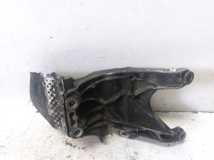 AUDI A4 B9 (2015–2026) Motorhalter 4M0199308AD - 2