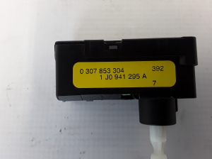 Volkswagen Caddy III (2004–2015) Tulede juhtmoodul 0307853304 - 2