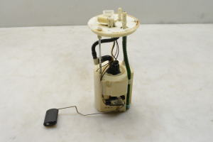 Kraftstoffpumpe im Tank - 311102Y030