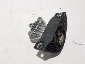 RENAULT Kangoo III (2021–2026) Motorhalter mit Motorlager 112101428R - 3