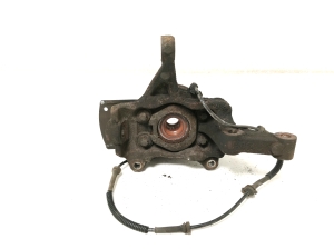 Opel Vivaro B (2014–2019) Front wheel hub - 3