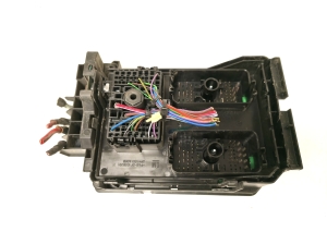 Opel Astra K (2015–2021) Sicherungskästen 39069684 - 3