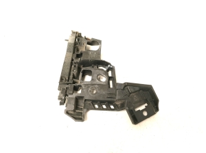 Opel Astra K (2015–2021) Front bumper bracket 39020433 - 5