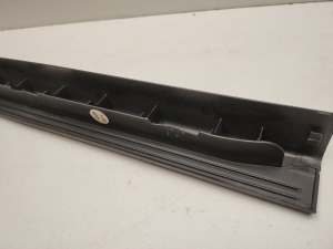Mercedes Benz C-Class 204 (2007–2014) Inner sill trim A2046860136 - 3