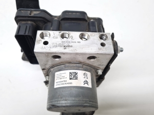 Opel Combo E (2018–2026) ABS plokk 9841402580 - 3