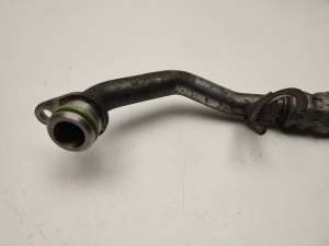 Mercedes Benz C-Class 204 (2007–2014) Vahejahuti voolik A2042701296 - 2