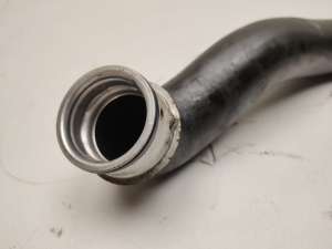 Mercedes Benz C-Class 204 (2007–2014) Jahutusradiaatori voolik A2045000375 - 5