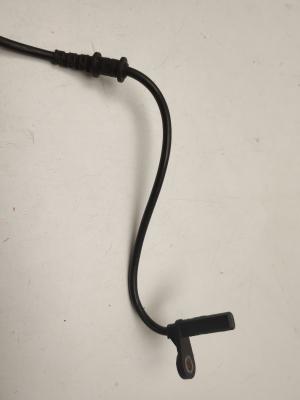 Mercedes Benz C-Class 204 (2007–2014) ABS sensor cable front A2045401817 - 4