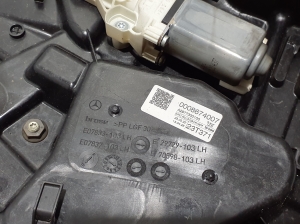 Rear side door window regulator - A2977300100