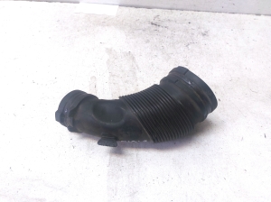 AUDI A4 B9 (2015–2026) Pipe 04L129661B - 2