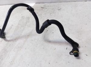 AUDI A4 B9 (2015–2026) Durite 04L129456E