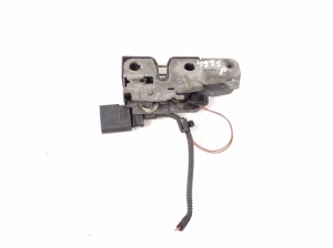 Porsche Cayenne (2010–2017) Hood latch 95851150900 - 3