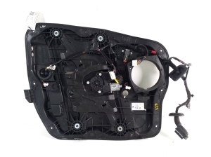 Hyundai Santa Fe (2012–2018) Aizmugurējo sānu durvju logu pacēlājs un tā detaļas 9133000100 - 2