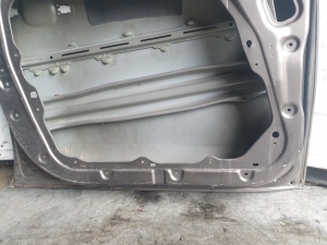 Kia Sportage (2016–2021) Front door - 7