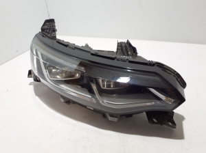 RENAULT Talisman II (2015–2026) Esituli 260606722R - 4