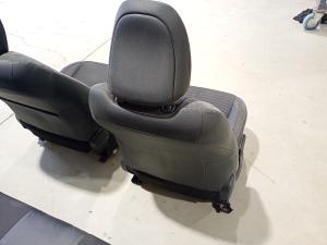 TOYOTA Yaris (2011–2020) Vordersitz und seine Teile - 9