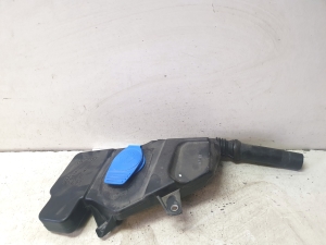 AUDI A7 (2010–2018) Front washer fluid reservoir 4G1955462 - 2