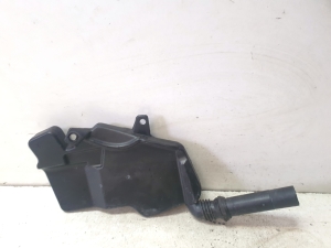 AUDI A7 (2010–2018) Front washer fluid reservoir 4G1955462 - 4