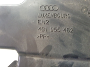 AUDI A7 (2010–2018) Front washer fluid reservoir 4G1955462 - 5