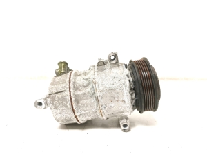 Opel Astra K (2015–2021) Konditsioneeri kompressor 39034464 - 8