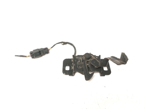 Opel Astra K (2015–2021) Hood latch 39085675 - 2