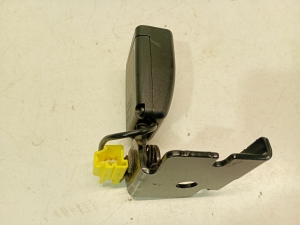 VOLVO V40 (2012–2019) Sicherheitsgurtschloss hinten 31292085 - 4