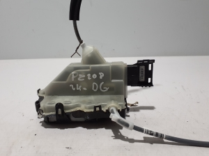 Peugeot 208 (2019–2026) Rear side door lock 9829285280 - 3