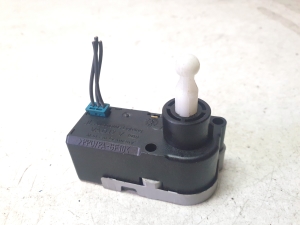 AUDI A4 B9 (2015–2026) Headlight leveling motor 1J0941295E - 2