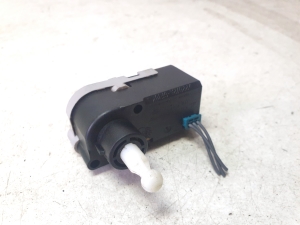 Headlight leveling motor - 1J0941295E