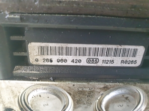 AUDI A7 (2010–2018) ABS unit 4G0907379H - 5