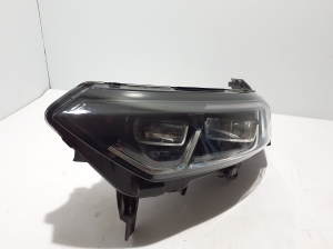 RENAULT Koleos (2016–2026) Headlight 260600731R - 2