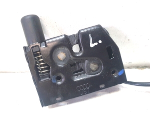 AUDI A7 (2010–2018) Hood latch 4G0823509C - 2