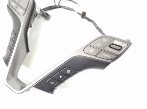 Hyundai Santa Fe (2012–2018) Steering wheel switch 967102W000 - 2