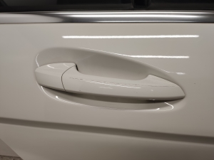 Mercedes Benz C-Class 204 (2007–2014) Tagumised küljeuksed A2047302200 - 2